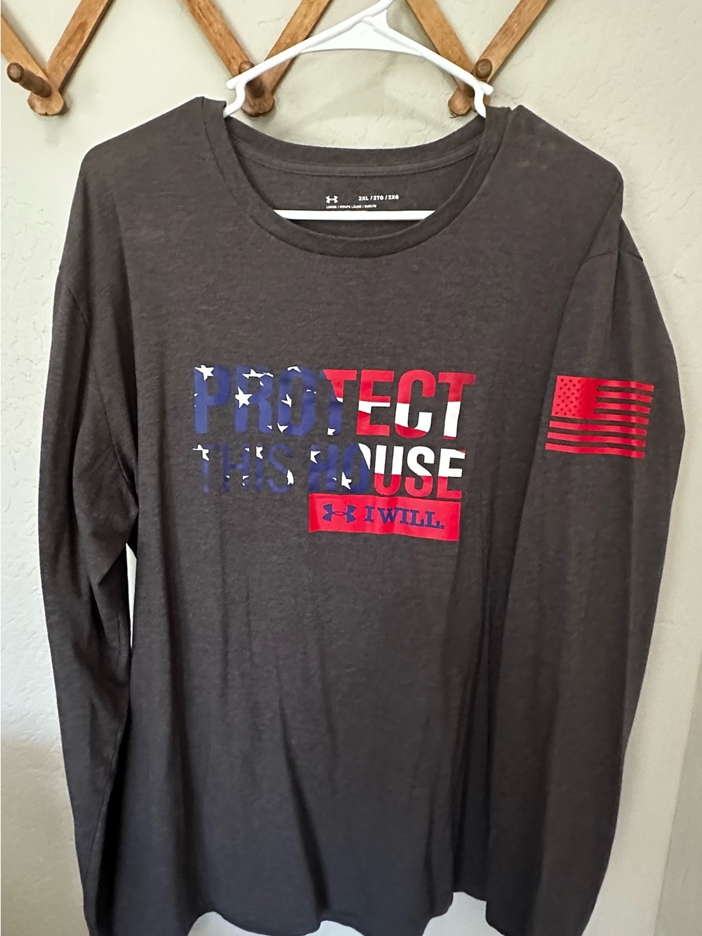 Under Armour Men’s Long Sleeve 'Protect This House' Graphic Shirt - Charcoal